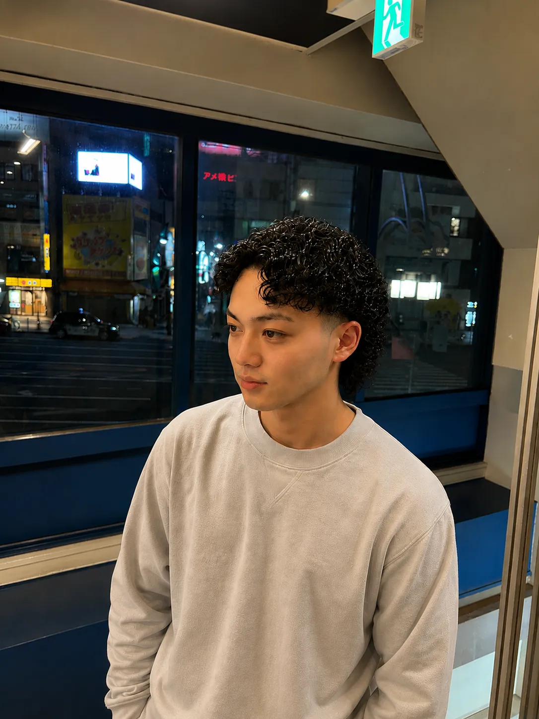 艶感で魅せる大人パーマ