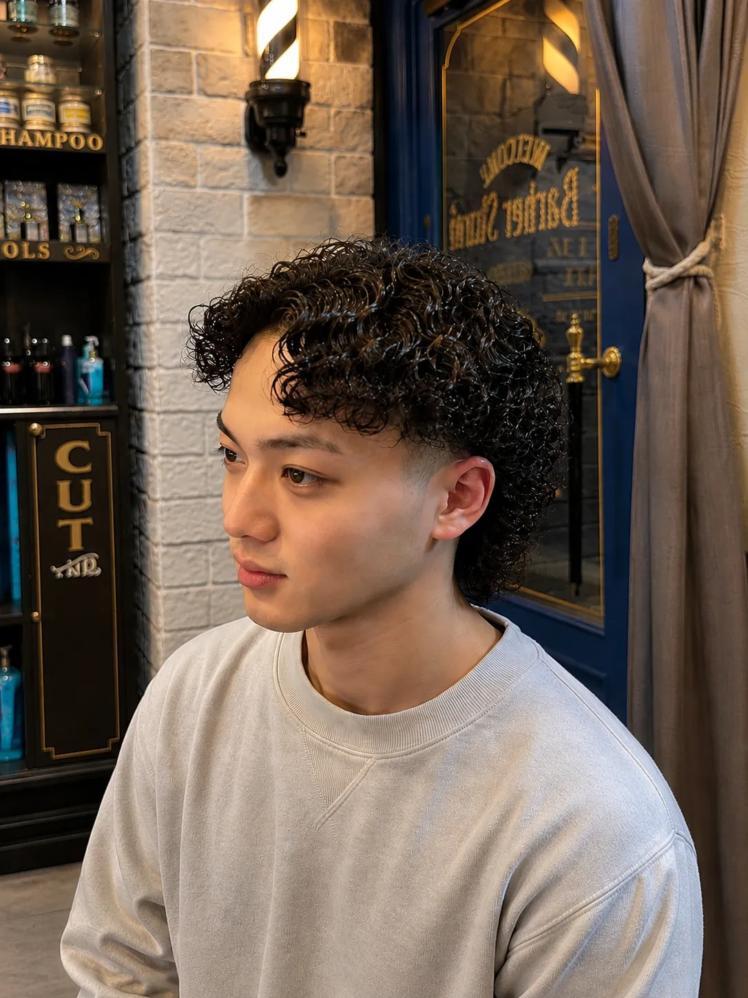 男を上げる◎ワイルドパーマ×フェード